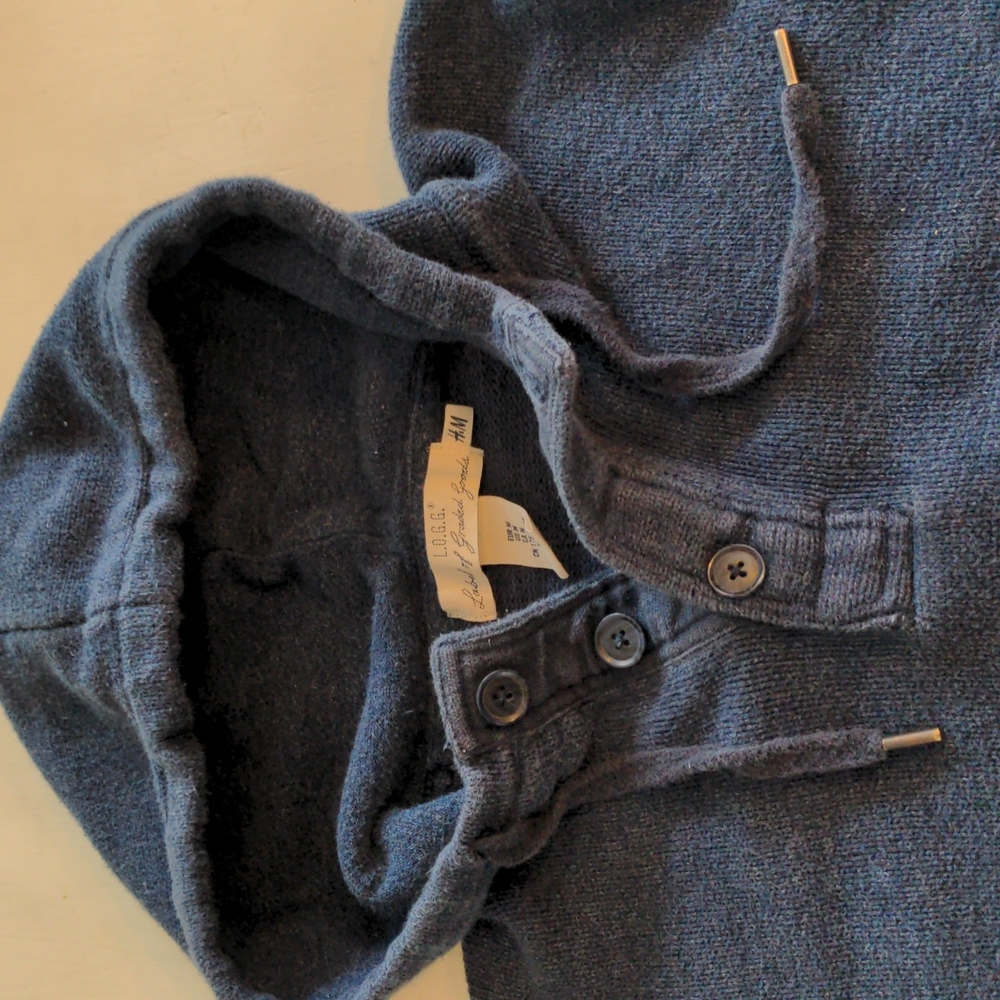 Hooded Sweater - Picture 2 of 2